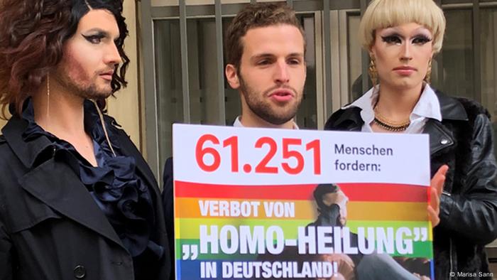 Homo Heilung In Deutschland Bald Verboten Deutschland Dw 04 03 2019