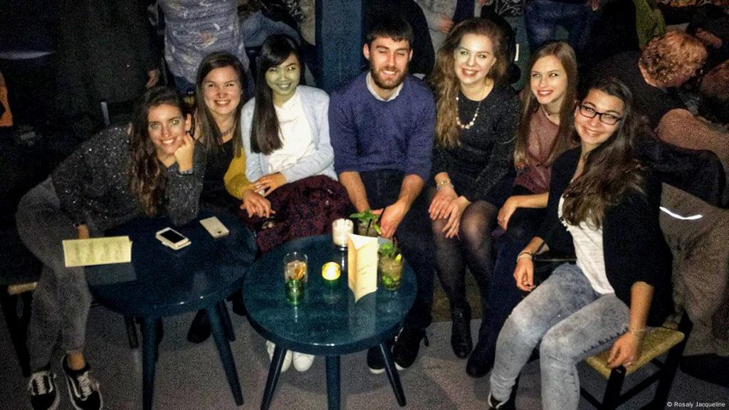 Menilik Aksen Dan Identitas Mahasiswa Indonesia Saat Berbahasa Inggris Blog Eropa Menurut Warga Indonesia Dan Indonesia Di Mata Warga Eropa Dw 01 03 2019