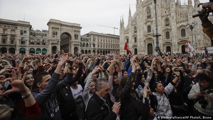 Milan protesters denounce Italy's right-wing government | DW Learn German
