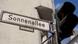 Strassenschild der Sonnenallee in Berlin Strassenschild der Sonnenallee in Berlin