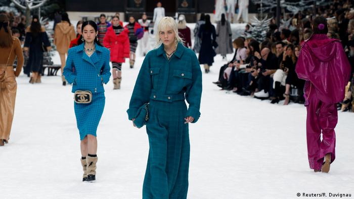 Chanel show at Paris Fashion Week (Reuters/R. Duvignau)