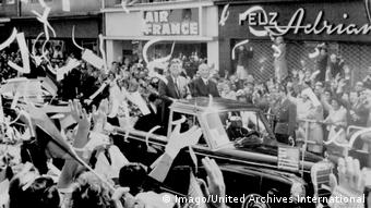 Βόννη 1963: Ο Κόνραντ Αντενάουερ υποδέχεται τον Αμερικανό πρόεδρο Τζον Κένεντι
