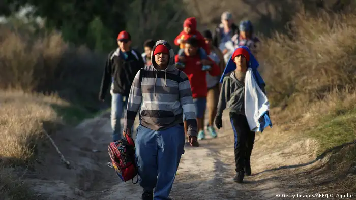 Migranten an der Grenze zwischen Mexiko und USA (Getty Images/AFP/J.C. Aguilar)