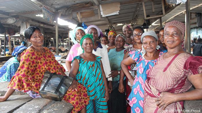 Afrika Fischerei l Mitarbeiterinnen in der Côte d'Ivoire