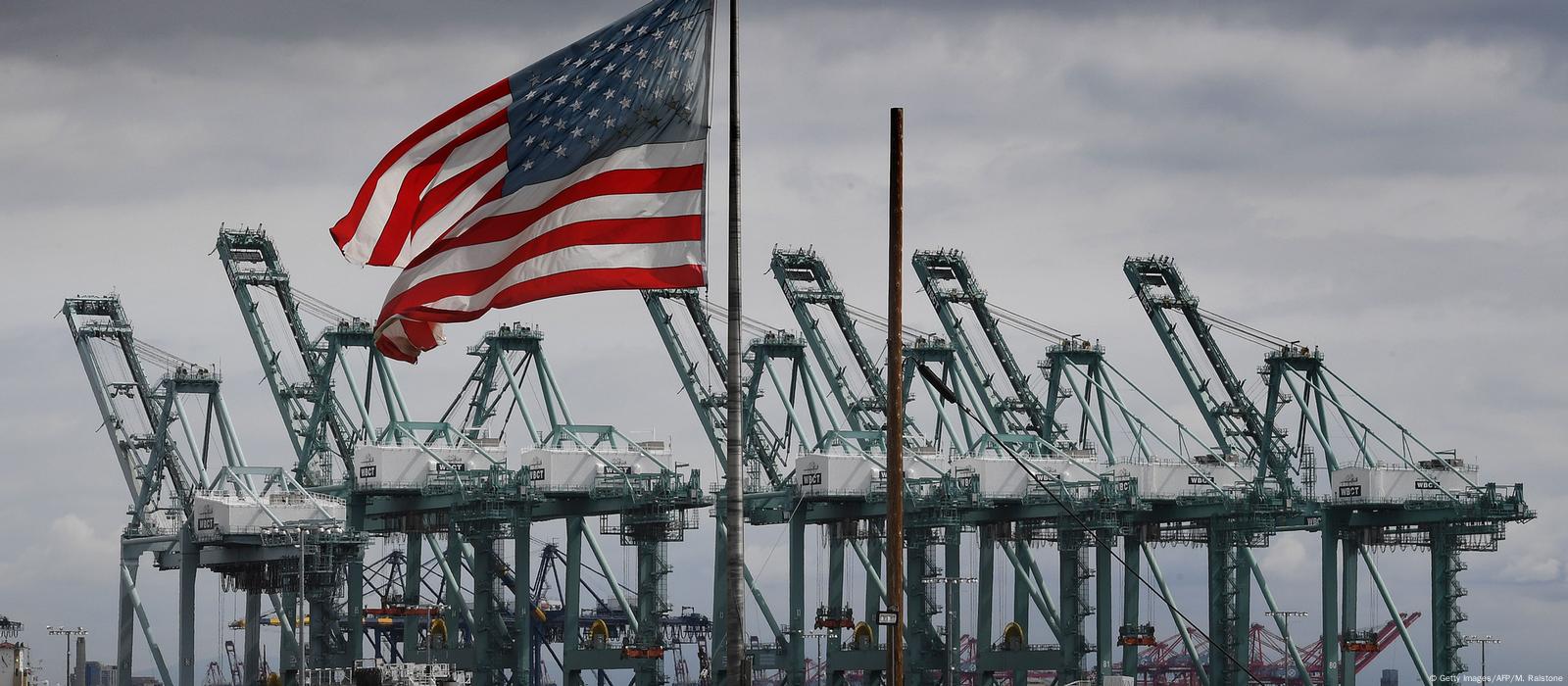 us-dock-workers-say-no-to-port-automation-dw-09-01-2022