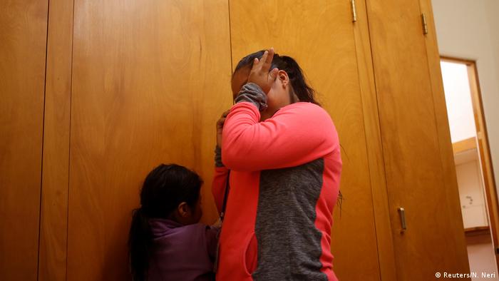Bildergalerie Kloster und Motel in Arizona werden zu Flüchtlingsunterkünften (Reuters/N. Neri)