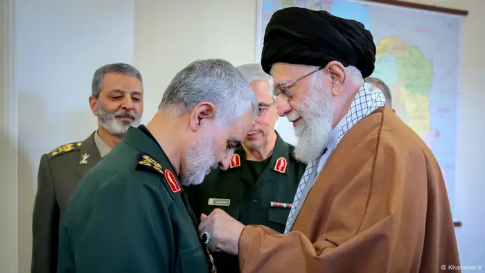 Iran | Verleihung des ersten militärischen Orden | Soleimani Khamenei Iran (Khamenei.ir)