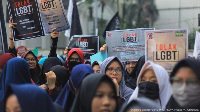 Lgbt Rights In Asia A Difficult Fight For Equality All Media Content Dw 19 03 2019