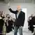 رالف لارن در هفته‌ی مد مرسدس بنز در نیویورک، پس از نمایش کلکسیون مد بهار ۲۰۱۰