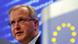 EU-Kommissar Olli Rehn neben einer EU-Flagge (Foto: AP) EU-Kommissar Olli Rehn neben einer EU-Flagge (Foto: AP)