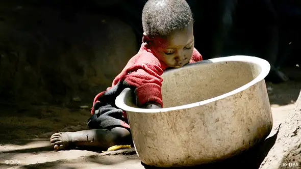 Hungerndes Kind in Uganda (Foto:dpa)