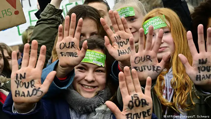 Fridays for future Schüler Schülerinnen Streik Schulstreik Klima Klimawandel Berlin