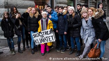 Students join global climate protests – DW – 03/15/2019