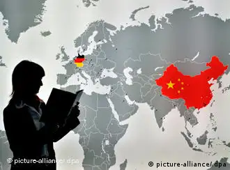 Friedensnobelpreis zum Anhören: DW stellt Verbotene Bücher in China als Hörbuch ins Netz (Foto entstand 2009 auf der Frankfurter Buchmesse)