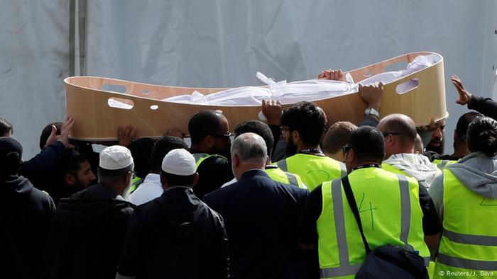 Neuseeland, Christchurch: Beerdigung der Opfer (Reuters/J. Silva)