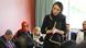 Premiê da Nova Zelândia, Jacinda Ardern, fala, com véu negro na cabeça e vestida de negro, em encontro com membros da comunidade muçulmana Premiê da Nova Zelândia, Jacinda Ardern, fala, com véu negro na cabeça e vestida de negro, em encontro com membros da comunidade muçulmana