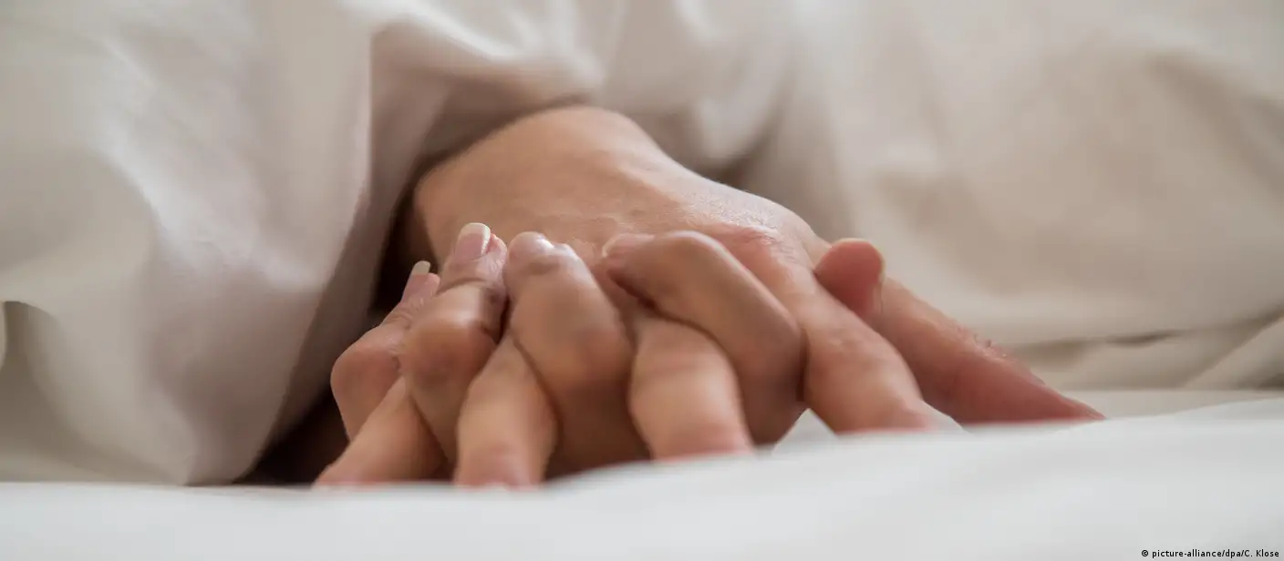 سكس محارم اثناء النوم مترجمة