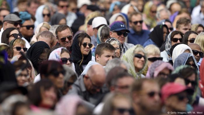 Neuseeland Schweigeminute in Hagley Park, Christchurch (Getty Images/AFP/W. West)