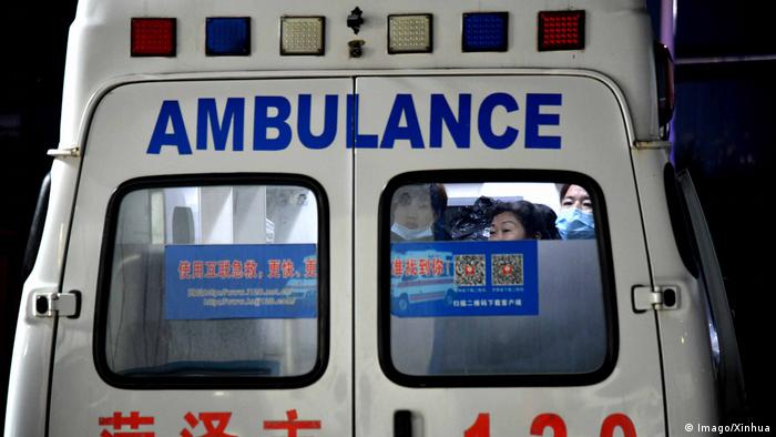 China Krankenwagen (Imago/Xinhua)