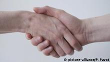 Handschlag | Verwendung weltweit, Keine Weitergabe an Wiederverkäufer.