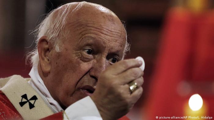 Chile Kardinal Ricardo Ezzati (picture-alliance/AP Photo/L. Hidalgo)