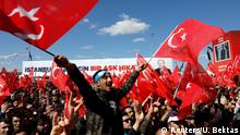 24.03.2019
A supporter of Turkish President Tayyip Erdogan waves Turkish flags ahead of a rally for the upcoming local elections, in Istanbul, Turkey March 24, 2019. REUTERS/Umit Bektas