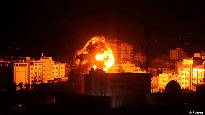 Luftangriff auf Gaza Stadt