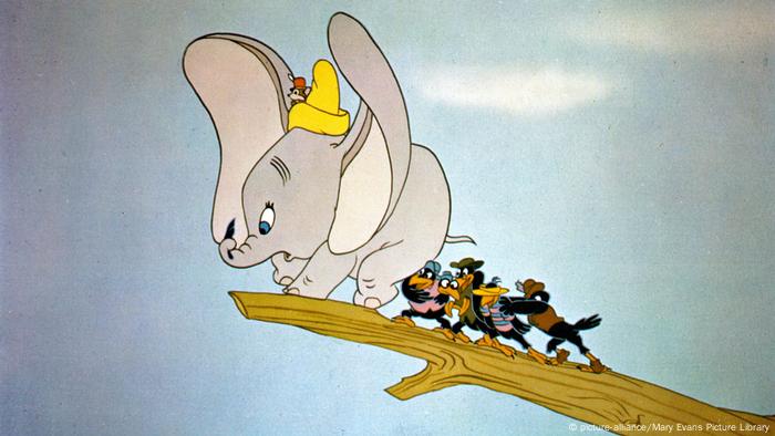 Escena de la película Dumbo.