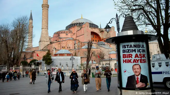 Türkei Istanbul Hagia Sophia | Wahlplakat Präsident Recep Tayyip Erdogan