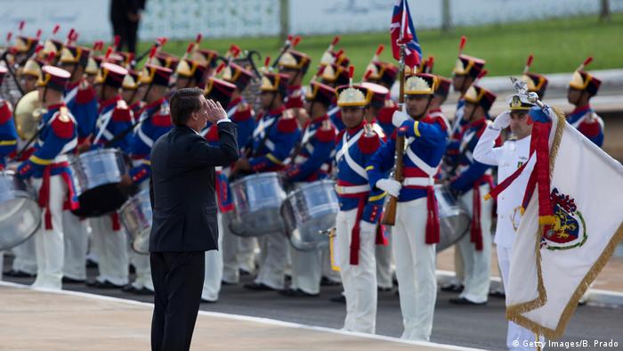 Brasilien: Präsident Jair Bolsonaro und das Militär