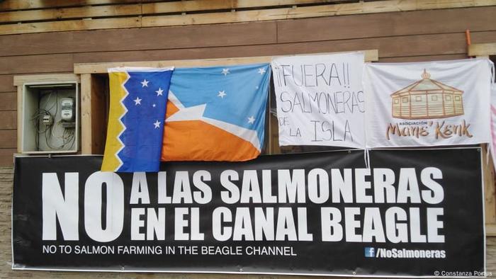 Patagonien Lachsfarme in Beagle-Kanal