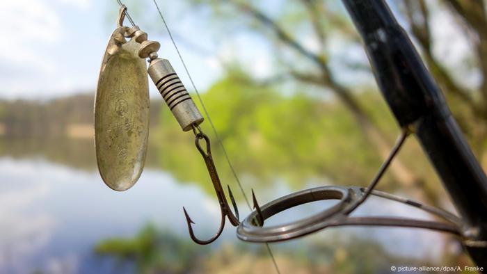 Germany Man Catches Wwii Hand Grenade While Fishing News Dw 30 03 2019