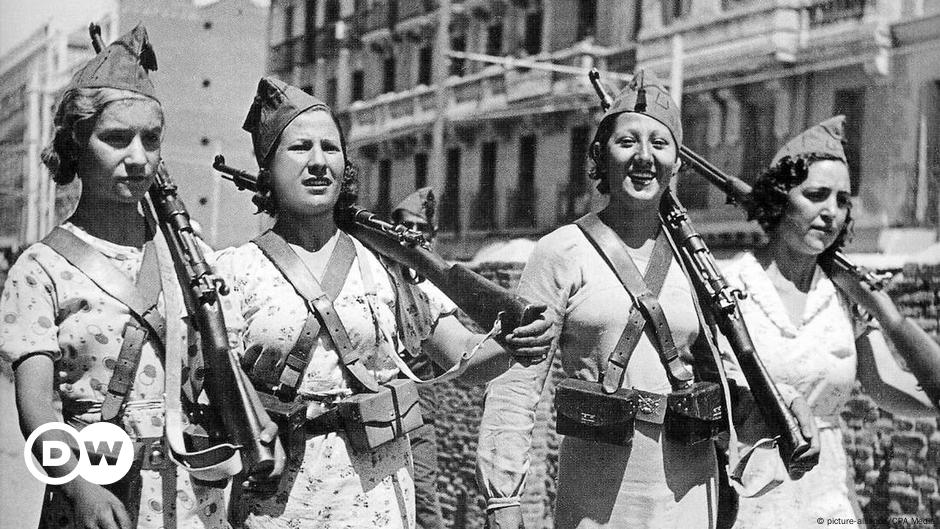 Cuando los republicanos retiraron a las mujeres del frente en la Guerra  Civil