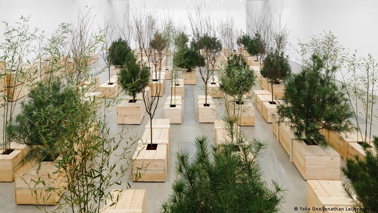 Paz é poder na retrospectiva de Yoko Ono em Leipzig – DW – 04/04/2019