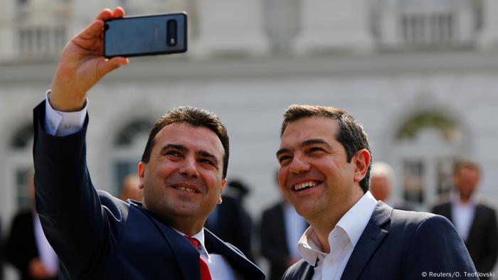 Nord-Mazedonien Besuch griechische Premierminister Alexis Tsipras mit Zoran Zaev Nord-Mazedonien Besuch griechische Premierminister Alexis Tsipras mit Zoran Zaev