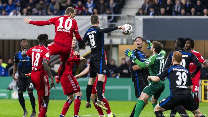 Pierre Michel Lasogga Schiesst Den Hsv Ins Halbfinale Sport Dw 02 04 19