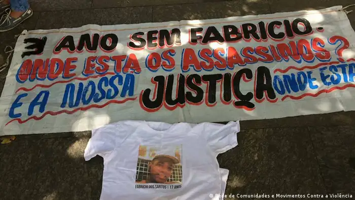 Mütter, deren Kinder von Polizeibeamten bei illegalen Aktionen in Brasilien hingerichtet wurden