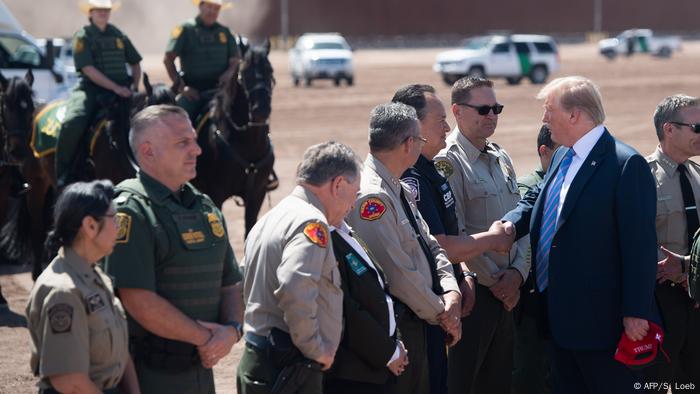 USA Präsident Trump besucht die amerikanisch-mexikanische Grenze in Calexico