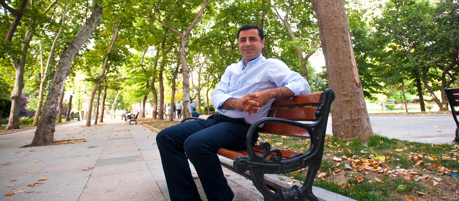 HDP Eski Eş Genel Başkanı Selahattin Demirtaş