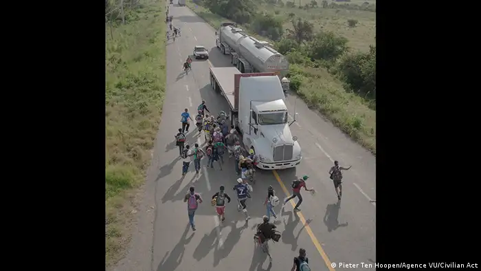 The Migrant Caravan photo by Pieter Ten Hoopen (Pieter Ten Hoopen/Agence VU/Civilian Act)