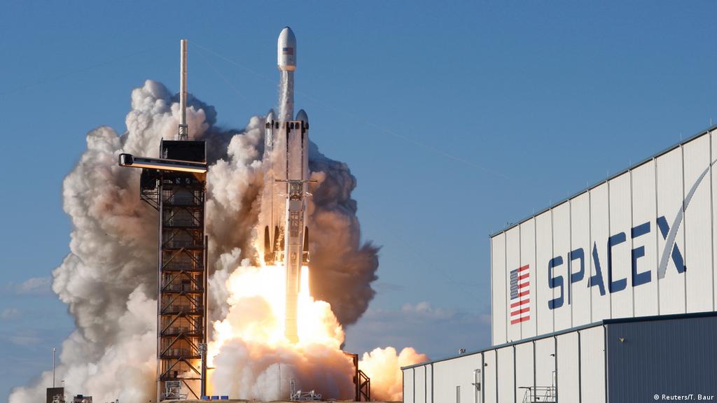 Space X llevará a tres turistas a Estación Espacial Internacional | El  Mundo | DW | 06.03.2020