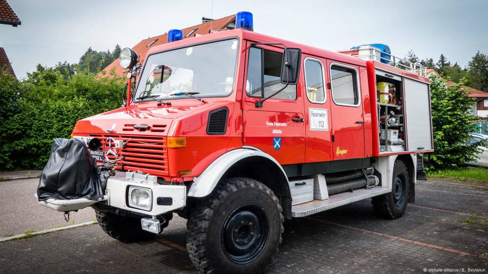 Получить пожарную. Есть ли в Германии МЧС.