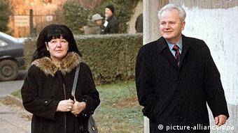Ehemaliger jugoslawische Präsident Slobodan Milosevic und Ehefrau Mira Markovic