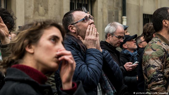 Kathedrale Notre-Dame in Paris brennt (picture-alliance/N. Liponne)