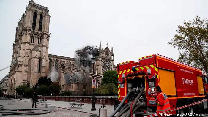 Frankreich Paris | Brand der Kathedrale Notre-Dame de Paris (Getty Images/AFP/Z. Abdelkafi)