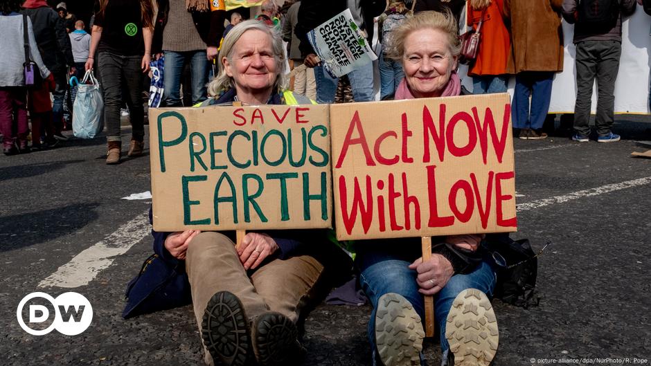 UK Climate Protesters Seek To Block Underground – DW – 04/17/2019