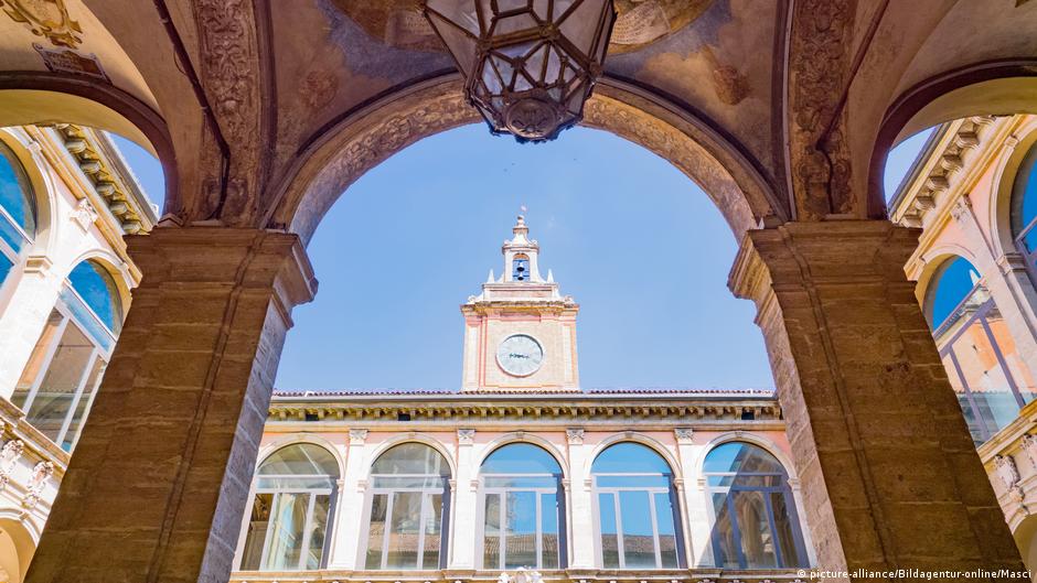 Inside Europe Homeless provide a different view of Bologna DW 02