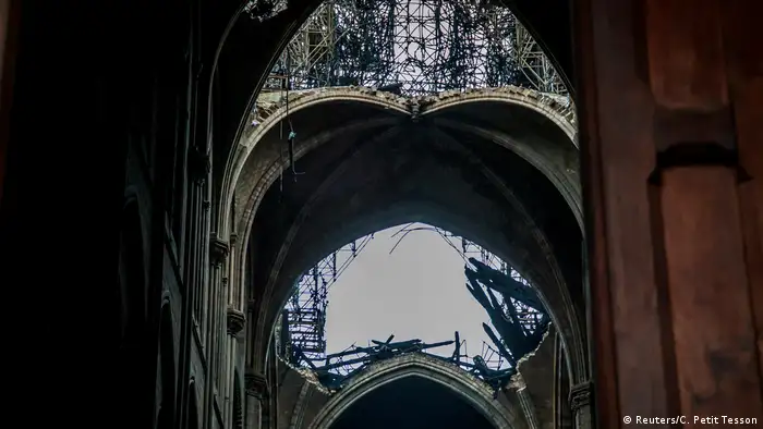 Frankreich Paris | Zerstörung nach Brand der Kathedrale Notre-Dame de Paris