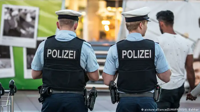 München Flughafen - Polizisten