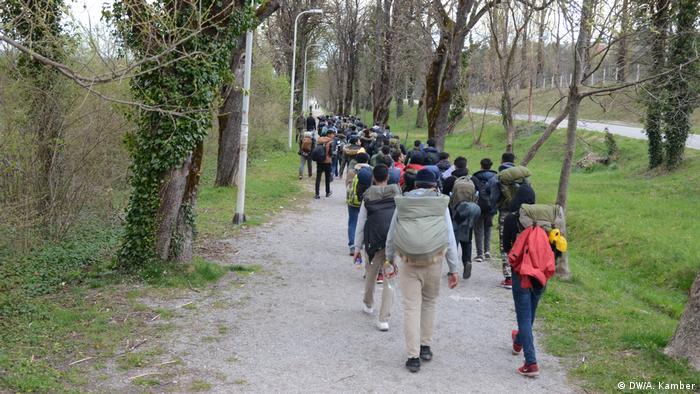 Flüchtlinge auf der Balkan-Route in Bosnien, auf dem Weg nach Kroatien